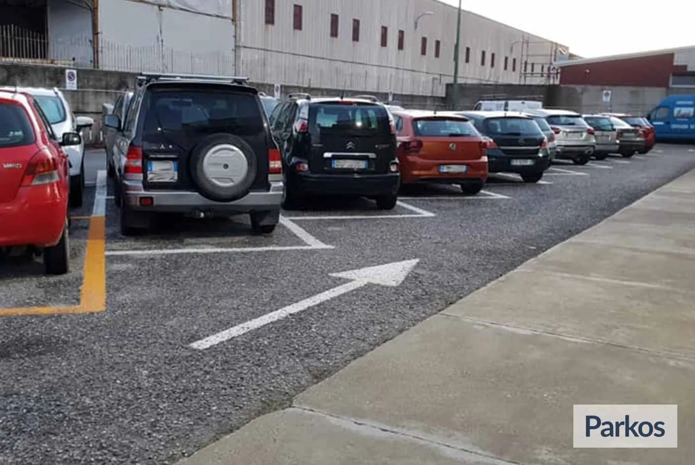 Fly Parking Lamezia (Paga in parcheggio) - Parking Lamezia Terme Airport - picture 1