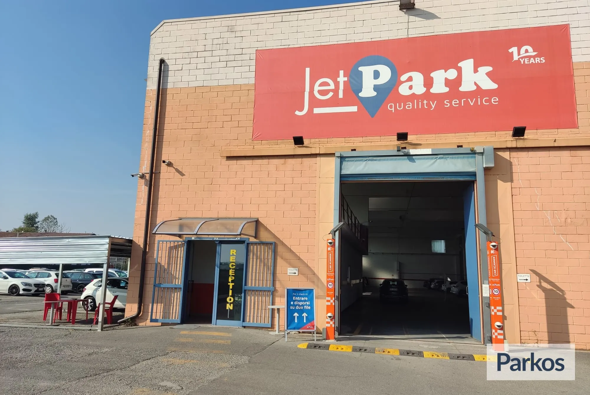 JetPark (Paga in parcheggio) - Bergamo Orio al Serio Parking - picture 1