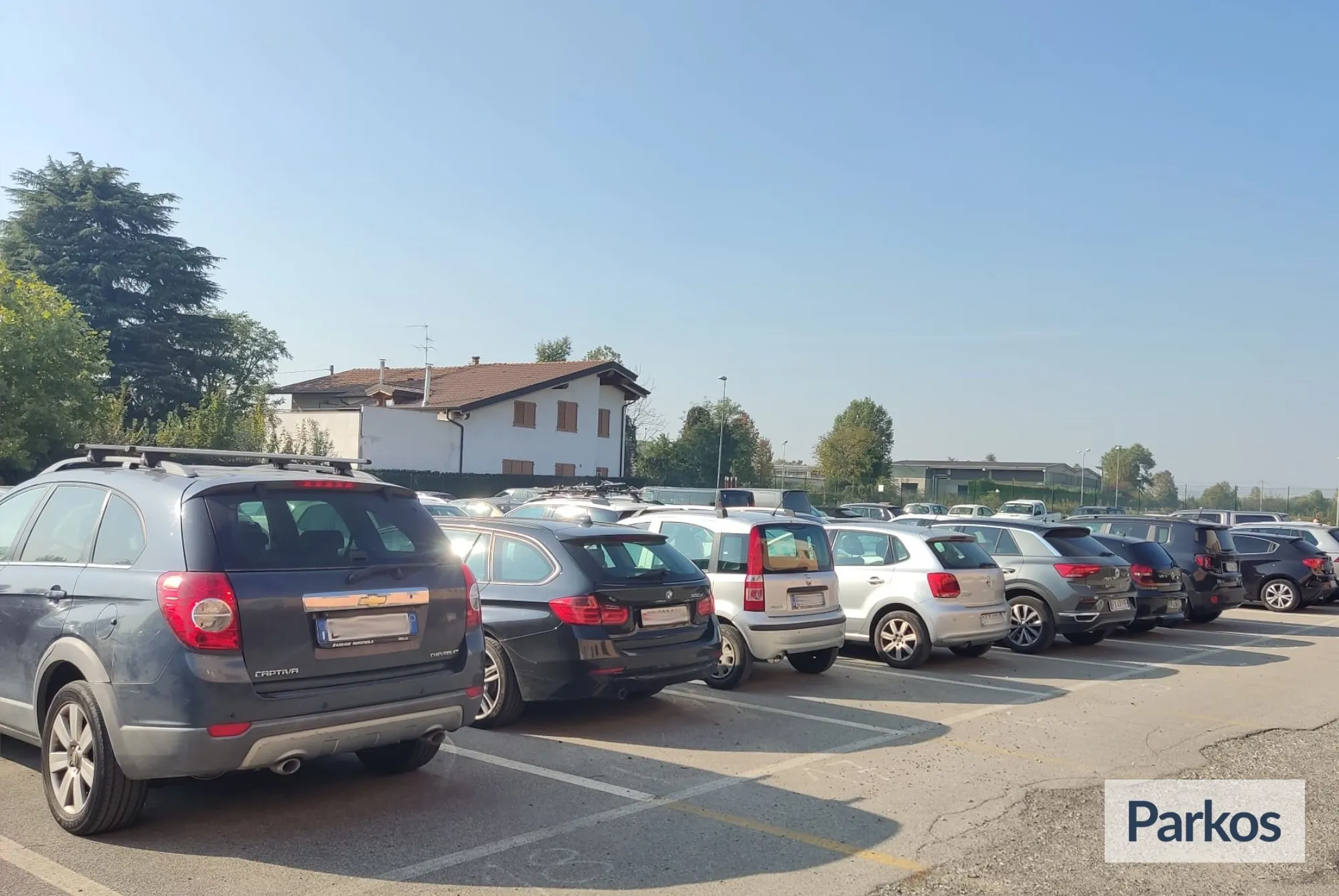 King Parking Orio (Paga online) - Bergamo Orio al Serio Parking - picture 1