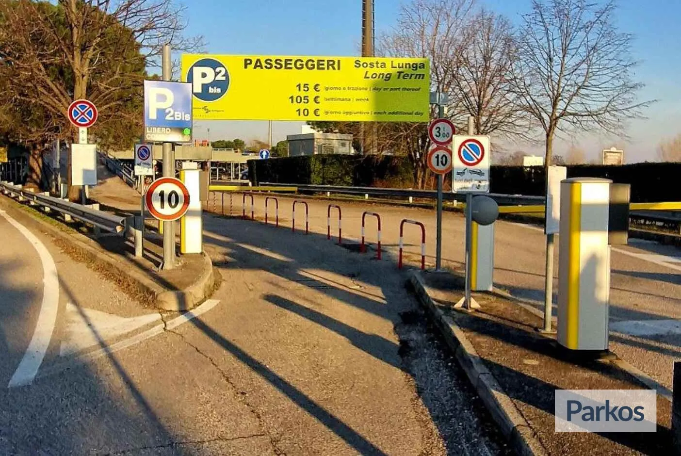 P2 bis Aeroporto di Verona - Parking Verona Airport - picture 1