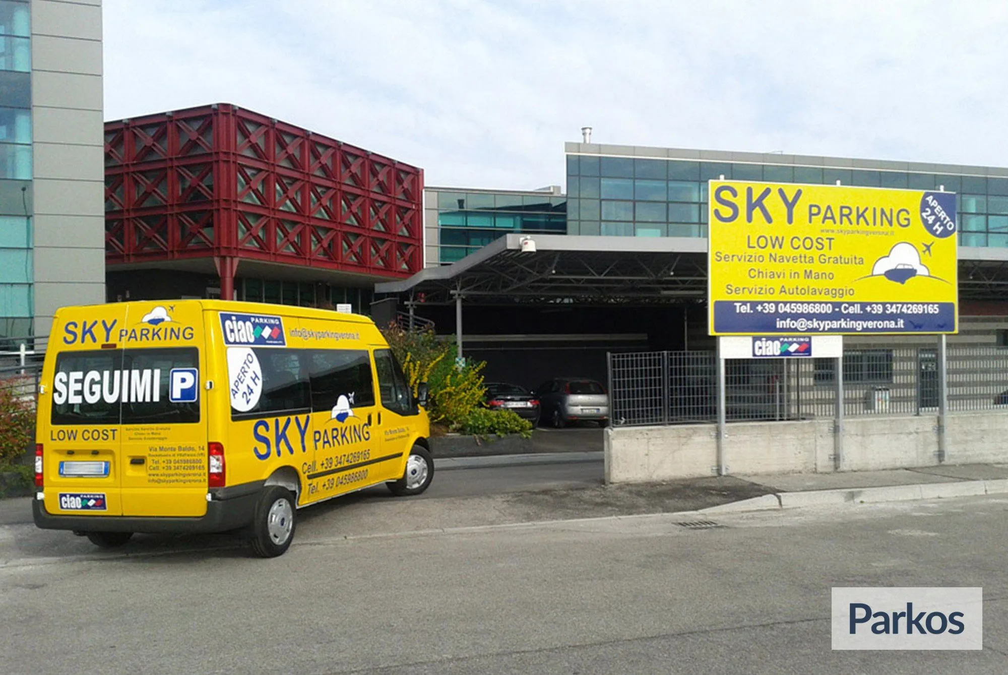 Sky Parking (Paga online) - Parking Verona Airport - picture 1